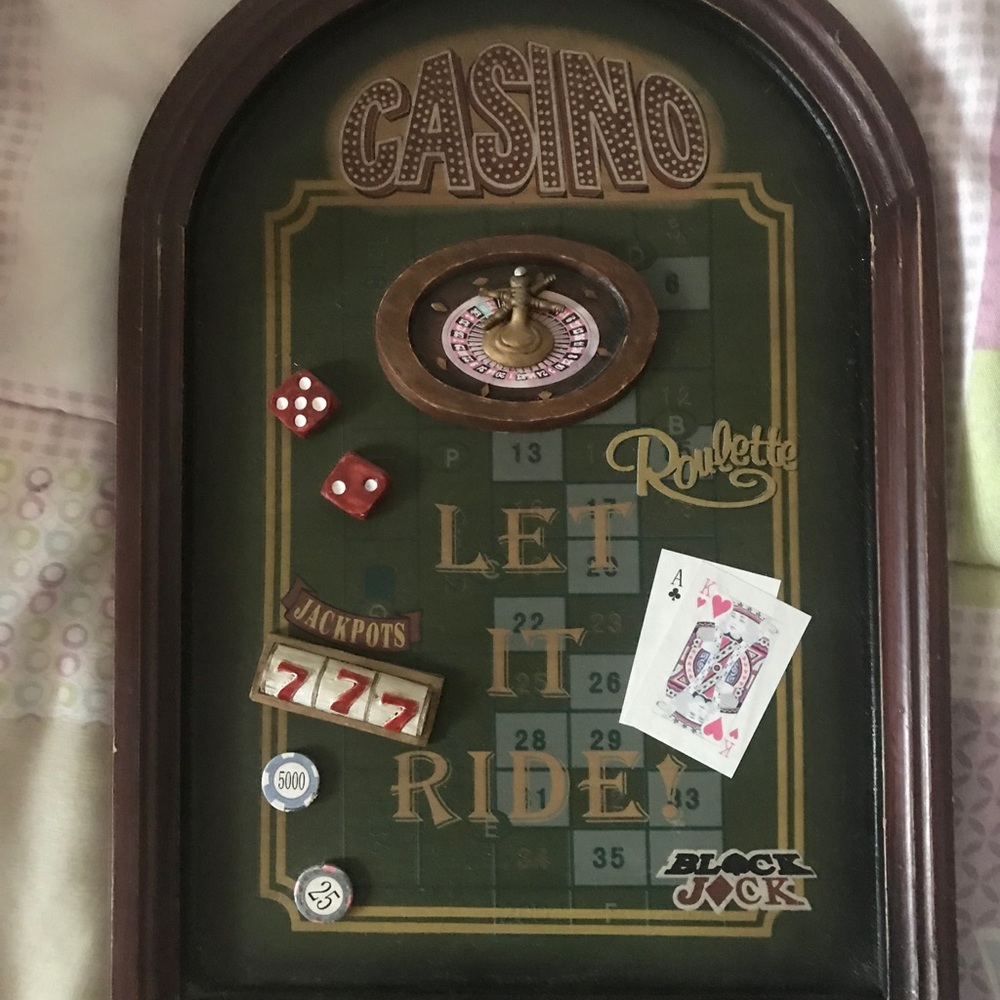 2004 arister gifts wooden casino.